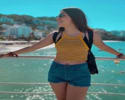 The Mexican beauty loves traveling.
